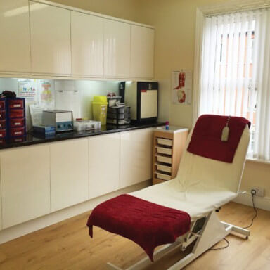 Partly up medial seat
